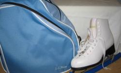 1 pair women's LLBean white figure skates size. 9.5
1 pair men's LLBean black skates size 11.
Both skates have their own LLBean skate bag. The woman's is blue and the man's is black.........both pairs have very little use.