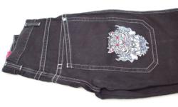 Original Jnco Tribals Jeans
Black Denim Jeans
Loose Fit Baggy Jeans
Wide Leg
Deep Double Back Pockets
Boys Size '18'
Machine Wash, Tumble Dry
100% Cotton
New with Tags
Never Worn