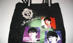 Brand New!!!! Purchased at a Jonas Brothers Concert for $40. Spacious tote bag features a small zipper pocket inside for extra storage.
Perfect book bag!
This is a steal!!!!