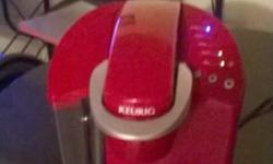 Keurig K45 ELITE coffee brewer Red works like new just comes without the box but I will deal in person
