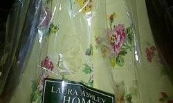 Brand new Laura Ashley Lamp shade- pillow was used once when the shade was bought but decided against the color scheme. (pillow isnt laura ashley)
Can be sold together or seperately. Cash and pick up only
can be picked up in Manhattan or Staten Island