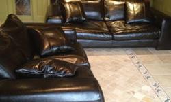 BROWN LEATHER SOFA IN MINT CONDITION
SIZE IS 88 1/2 LONG 37 WIDE, VERY COMFORTBALE
REASON FOR SELLING HAD TO REPLACE WITH A SOFA BED
THIS SOFA IS VERY CLEAN LIKE NEW AND IS ONLY 2YEARS OLD.
ASKING $300.00 NEG.
MUST LEAVE YOU PHONE NUMBER I WILL NOT ANSWER