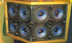 Legendary Bose 901's speakers w/base ports and speaker stands. All speakers in enclosure are in excellent condition. Wood finish boxes with minor scratches. Grills are perfect. Stands need to be repainted
$750.00 Please call Bob (315) 360-6170 anytime. NO