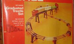 For sale is one (1) O Scale REMOTE TURNOUT, from LIONEL.
You will receive:
* 1 - Lionel 031L Turnout; item #6-23010
It has a straight pathway of 8-1/8", curved 7-7/8", straight extension 1-7/8", curved extension 3-5/16". The remote control is included.