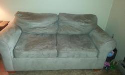 Loveseat
I'm sell this microfiber loveseat , it is in very good condition and clean Asking $150.00
You may contact me at [email removed]
width - 3 feet
height - 2 feet 8 inches
length - 6 feet