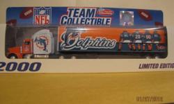 Miami Dolphins-- PT Cruiser with Zach Thomas -- White Rose Collectibles -- in original package