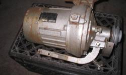 FOR SALE IS A 1/2 HP MITSUBISHI CLUTCH MOTOR USED ON SEWING AND EMBROIDERY MACHINES. THIS MOTOR IS IN E/C AND WAS JUST USED FOR A SPARE. (JUST IN CASE) THIS IS MODEL # CA-402E, 1/2 HP, REVERSABLE ROTATION, 120 VAC, SINGLE PHASE, 5.7 AMP AND 3450 RPM. THE