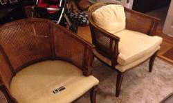 Hi! I recently just moved out the city and have a pair of cute vintage accent/arm chairs for sale. See the craig's list post below for details. Thanks!
http://newyork.craigslist.org/lgi/fuo/4073812874.html