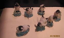 1998 Polar Playmates -- By The Hamilton Collection Total Of 7 Penguins -- being sold as used. they have been been out on display. Each one of the penguins are back in the original box along with the "Certificate Of Authenticity" Boxes show wear.
Here is