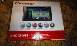 I AM SELLING A BRAND NEW PIONEER DVD/NAV CAR HEAD UNIT. BELOW IT THE COMPLETE DESCRIPTION OF THIS UNIT. ANY OTHER QUESTIONS I CAN BE REACHED AT 347-920-3379
Detailed item info
Product Information
The Pioneer AVIC-X940BT is a 6.1-inch DVD player that takes
