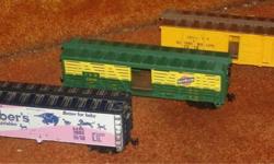 For sale is a lot of three (3) HO Scale RTR ROLLING STOCK.
You will receive:
* 1 - Mantua 40' Box Car - it is a Gerber's Billboard Car; Road #GSVX-1001. It has all detail parts intact, but the graphics are a bit worn - very realistic.
* 1 - Life-Like 40'