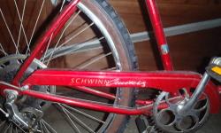 Schwinn Vintage Cruiser Bike (red) nice This bike is in great condition , it just sit in my garage and i'm moving . I don't have room for it.
I ask that only serious buyers call and item must be pick up. Vintage schwinn collegiate 1977 5 speed 17" frame