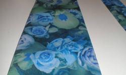 Hey there,
I'm selling 2 ties in great condition, one of them is actually brand new (still with the tags).
The first is a CLASSICO tie, with blue and green flowers patterns and the other is %100 silk
tie by ANTONIA!
I'm not the "suit and tie" kind of guy,