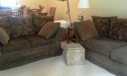 Brown cordoroy deep-seating sofa and love seat in excellent condition.
Loose cushion backs.
Moving, must sell.