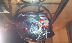 BRAND NEW WOMEN'S SPEED AND STRENGTH LITTLE MISS DANGEROUS SS1000 MOTORCYCLE HELMET. HAVE BAG AND TAGS - DO NOT HAVE BOX.
$155 OR BEST OFFER.
