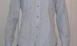 Cool looking Fitted shirt from H&M in a great condition, practically new
L Size
no stains, tears or any wear and tear shown
I only wore it maybe just a handful of times
Sleeves can be folded up and secured with a button and a latch as the picture shows