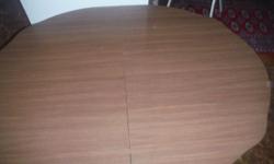 Table comes with a leaf to extend size of table. All furniture in good condition.
