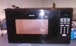 you can email me also at fieldoneservices AT gmail DOT com
I have here for sale a VERY clean and SUPER nice Black Tappan 850 Watt Microwave
It works PERFECTLY and is in EXCELLENT condition inside and out - NO issues or problems whatsoever - It has EVERY