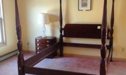 Thomasville Rice pattern Colonial Style Four Poster bed, Nightstand, Highboy, and Dresser with mirror. Five pieces Cherrywood, mahogany finish. Well maintained and cared for.
Pick up only at location