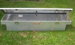 This is an 8' bed liner with aluminum side rail cover and tailgate cover, fits 1997 GMC truck, very good condition, all hardware included. Call Maria at (845) 707-2723 to arrange pick-up.
