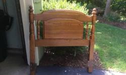 Wooden Twin Headboard
Made by: Charter Oak, Young-Hinkle
Super sturdy wood- good condition!
Height 44.5 inch
Width 42 inch
Made in USA