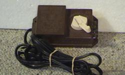 FREE USA SHIPPING!
For sale is one (1) TYCOPAK 1 Power Supply in excellent condition.
It is model #895; suitable for HO or N Scale layouts.
These are often used with O or G scale layouts to power accessories.
The input is 120 VAC, 50/60 HZ. The output is
