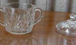 Anchor Hocking Prescut Glass sugar bowl with lid, pineapple pattern.3" tall, 3 1/2" across Excellent condition.