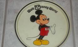 Vintage Walt Disney World Mickey Mouse Metal Tray by Walt Disney Productions.
OK Condition- has a lot of wear, dents, scratches, rust, dirt and dust marks, fingerprints, glue marks and partial torn off sticker on the back.
Approx: 10 1/2 inches in