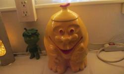 Hello, Please I am a collector of Mc coy FREDDY GLEEP Cookie jar. As can be seen in my photos I have 11 FREDDY'S in my collection, looking for more. If you have any for sale please contact me. THANK YOU!! Frank