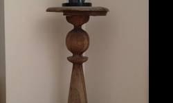 Wooden pedestal for sale.
Very sturdy and heavy. Dimensions: 31" x 12"
Local pick-up only.