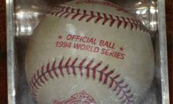USA SHIPS FREE!
For sale is one (1) vintage OFFICIAL WORLD SERIES BASEBALL.
You will receive:
* 1 - World Series Baseball from 1994.
Housed in a plastic/lucite case, it was manufactured by Rawlings; official supplier to MLB for 30+ years.
"The World