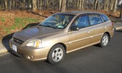 We are selling our 2004 Kia Rio Cinco 5dr.liftback/wagon.Car was bought brand new.
5dr makes it very versitile like a Versa,fit,or focus.
Small 1.6 4 cylinder and Automatic transmission with overdrive make for a car with power,but very good