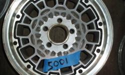 Machined alloy wheel edge with silver face.used.