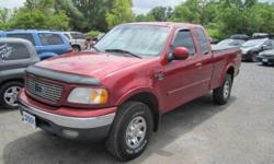 Up for your consideration this just in and in very good condition 3 owner Carfax certified no issue 2001 F1500 HEAVY HALF edition 7700 GVW series extended cab four door 4x4, equipped with heavy duty axles , 5.4 Triton V8 engine with smooth shifting