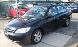 Royal Motors is happy to present this 2005 Honda Civic EX. We'll have you wishing your commute never ends! The rich Black Exterior and the Gray Interior finish gives this Honda a sleek and sophisticated look. Drive this super low mile Pre-owned 2005 Honda