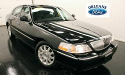 ***#1 MOONROOF***, ***BLACK/BLACK***, ***CLEAN CAR FAX***, ***EXTRA CLEAN***, ***LOW MILES***, and ***SIGNATURE LIMITED***. All the right ingredients! Want to stretch your purchasing power? Well take a look at this fantastic 2007 Lincoln Town Car. This