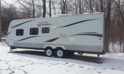 26 ft camper to be sold with hitch,load leveling bars and friction sway bar.camper sleeps 8,full bathroom with tub,stove/oven , microwave, refrigerater/freezer also works on electric or propane,queen bed in front and 2 bunk beds in back, am/fm/cd player