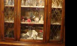 Broyhill lighted china cabinet with glass shelfs . +hutch has 5 draws and shelves . all in excelent condition call make offer , cash only 315-232-4112 leave emails or phone to call you .