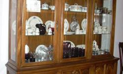 wood china cabinet Must pick up in batavia $250
47 1/2 inches long 73 inches high and the bottom is 18 inches wide
