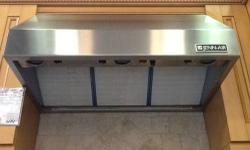 Model# JXT9036BDP
Original Cost was $799.00
Discontinued Model
Measurements: Overall width 36" Overall height 18" Overall depth 24 1/2"
Description: JennAir 36" stainless steel pro style range hood. ( blower sold separately (H326B) )
Condition: New unused