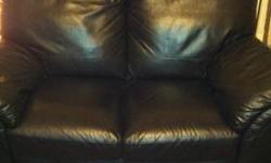 Great condition - Love Seat - not really sat on - used in computer room.
Hand way tie and scotchguarded.
Call 845 365 2200 X113 to make appointment to see
Can be seen in Nanuet