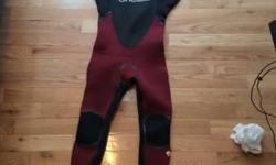 I'm selling an O'Neill mutant wetsuit 5/4 mm with convertible hood size medium. This is an amazing wetsuit that can transform form winter to summer with a zipper. Fully seam sealed and has incredible flex in all the right places. I used it about 6 times