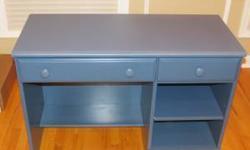 Riverside Furniture A Splash of Color 42" W Student Desk in Denim Blue
Drawer with fold down front also serves for keyboard.
Bought in 2008, excellent condition with durable finish, made in America...
Paid $550+... Asking $275.
Thanks.