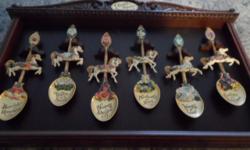 The Carousel Romance Spoon Collection by franklin Mint, Excellent Condition.
6-Spoons. Heavenly Romance, Waltz of the Swan, Hearts Desire, Moonbeams and Roses, Wings of Love, Starlight Serenade.
Spoons come in original individual boxes.
Wall display with