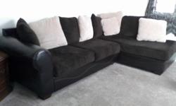 Three cushion sofa, good condition, clean, non smokers.
Clayton Marcus sofa