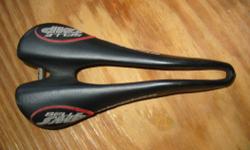 Used for one year and is in good condition. The only signs of wear are some scuff marks on the rear from when I stupidly set the bike down on the wooden floor of a van.
This is a great saddle for anyone who is concerned about long term effects of riding