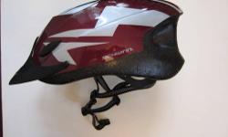 Burgundy and grey bike helmet, with adjustable chin strap and head size.
I bought it new this summer and have only used it twice; however, since I'm moving overseas, so I need to sell it because it's too bulky to pack.
Pickup only - Park Ave area.