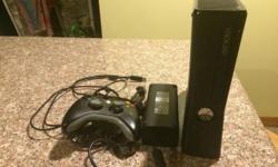 xbox 360 slim RGH freestyle edition
comes with 250 gb HD with games installed
also included 2 controllers, one charging wire, tv connection wires and power brick
games installed
1) halo 3
2) halo 4
3) Injustice gods among us
4) modern warfare two
5) red